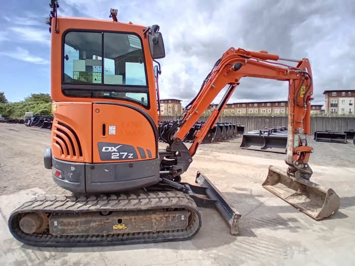 2019 DOOSAN DX27Z