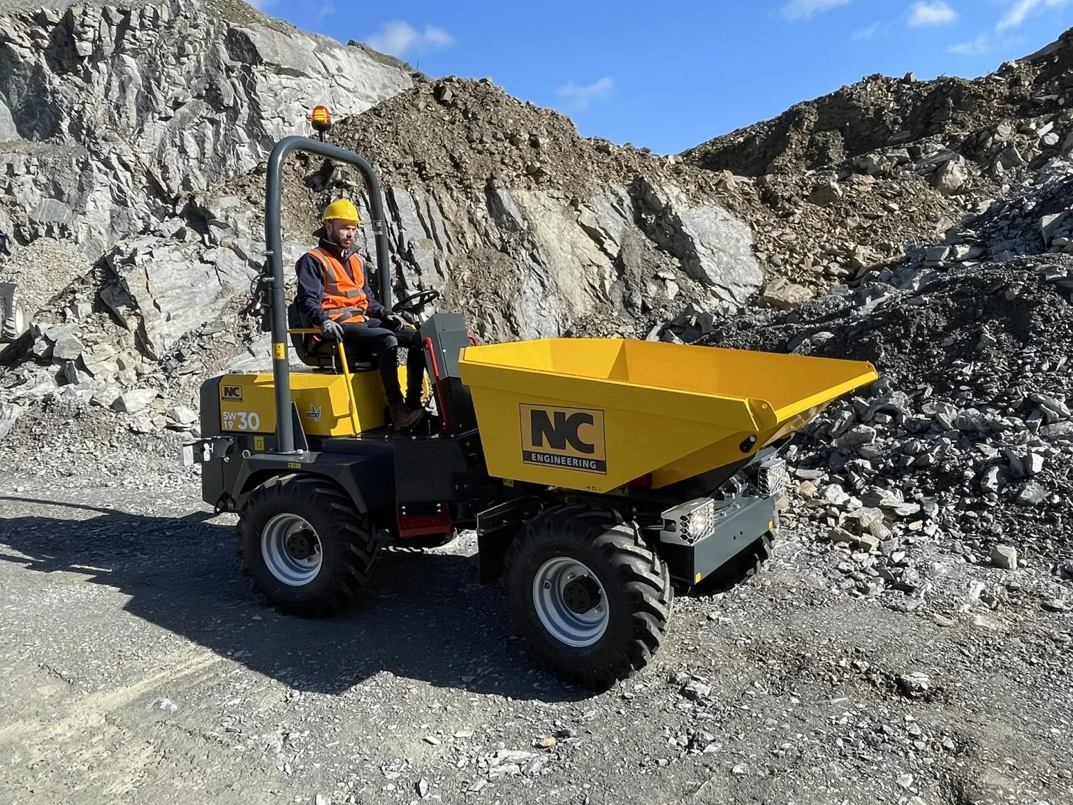NC SW1930 Power Swivel Site Dumper (3000kg Payload)