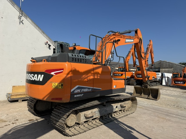 2022 DOOSAN / DEVELON DX140LCR-7 - Image 4