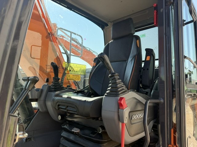 2022 DOOSAN / DEVELON DX140LCR-7 - Image 8