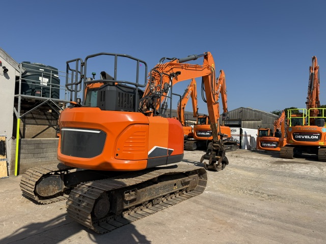 2022 DOOSAN / DEVELON DX140LCR-7 - Image 4