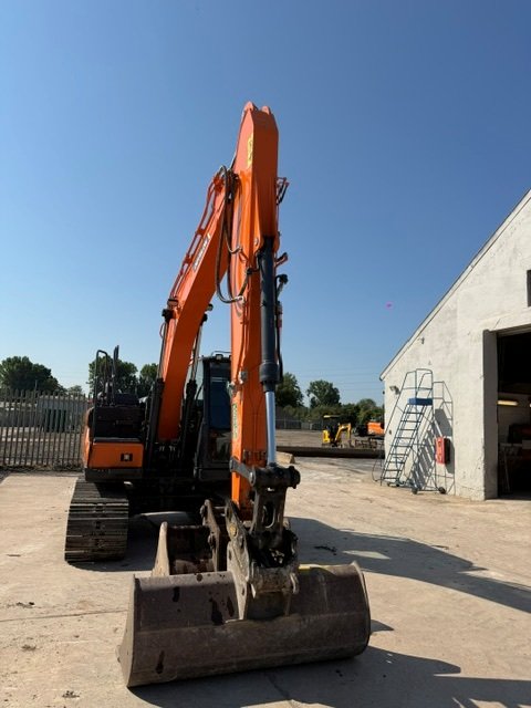 2024 DOOSAN / DEVELON DX140LC-7 - Image 5
