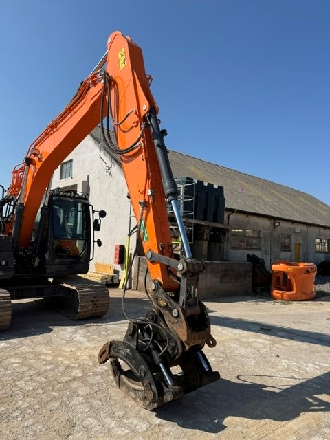 2022 DOOSAN / DEVELON DX140LCR-7 - Image 3