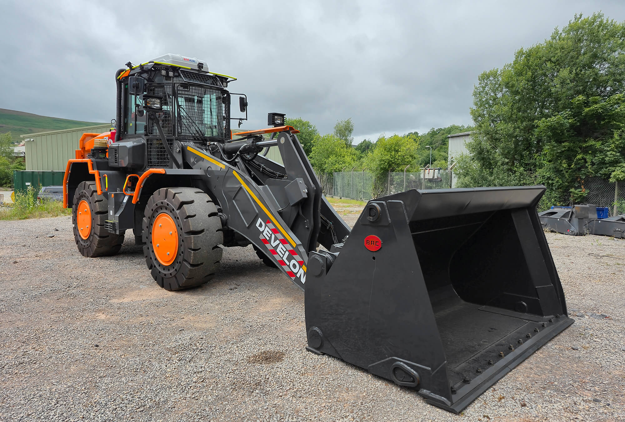 DL280-7 Waste Loader - Image 3