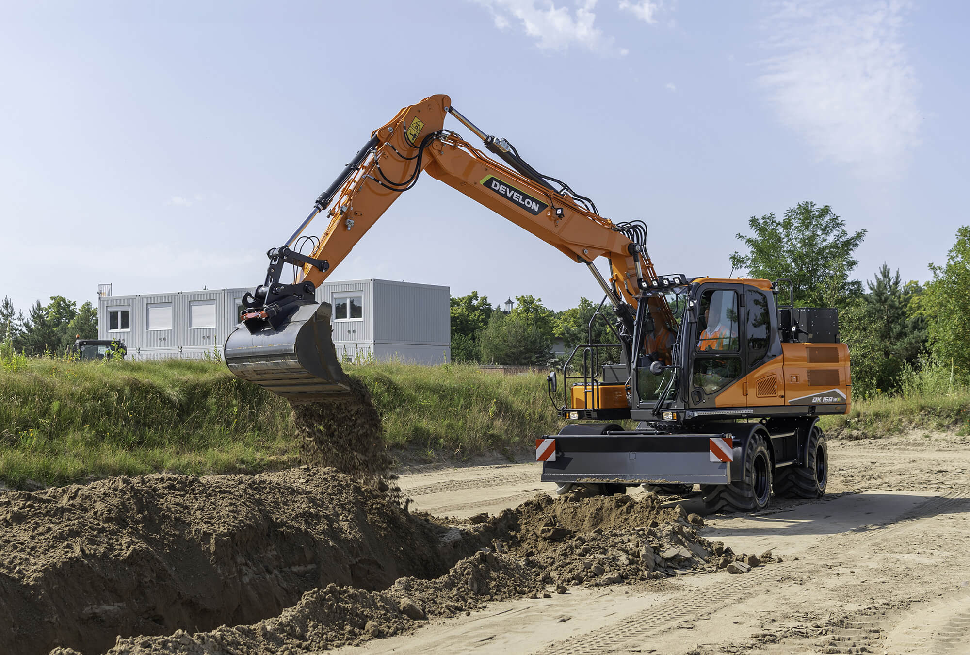 DX160WE–7K - Image 6