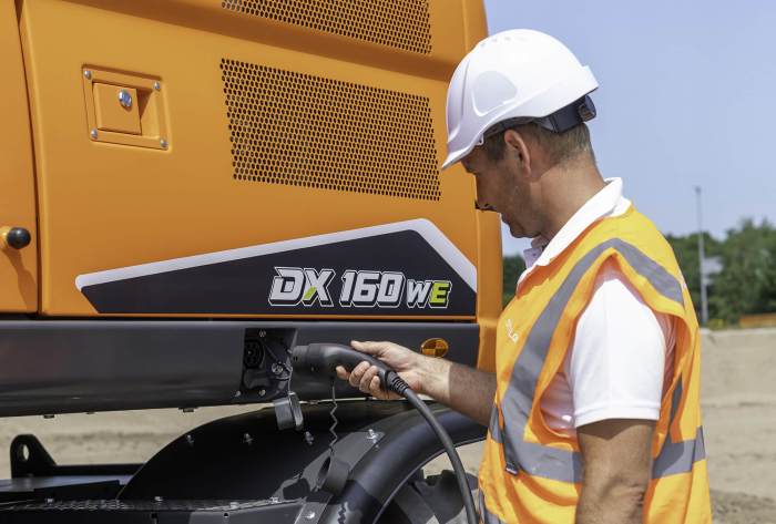 DX160WE–7K - Image 4