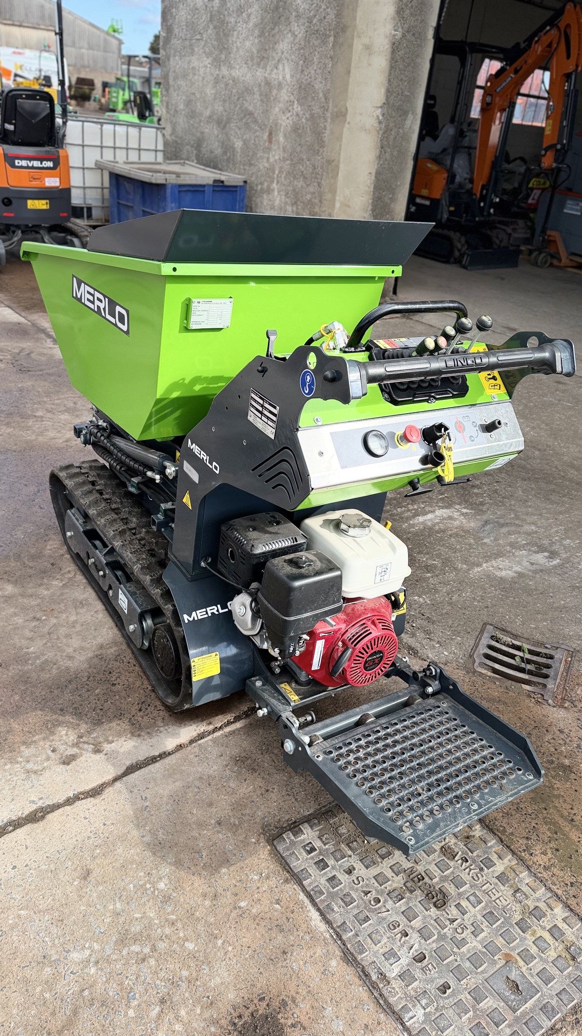 Merlo M700TD Dumper - Ex Show Machine - Image 3