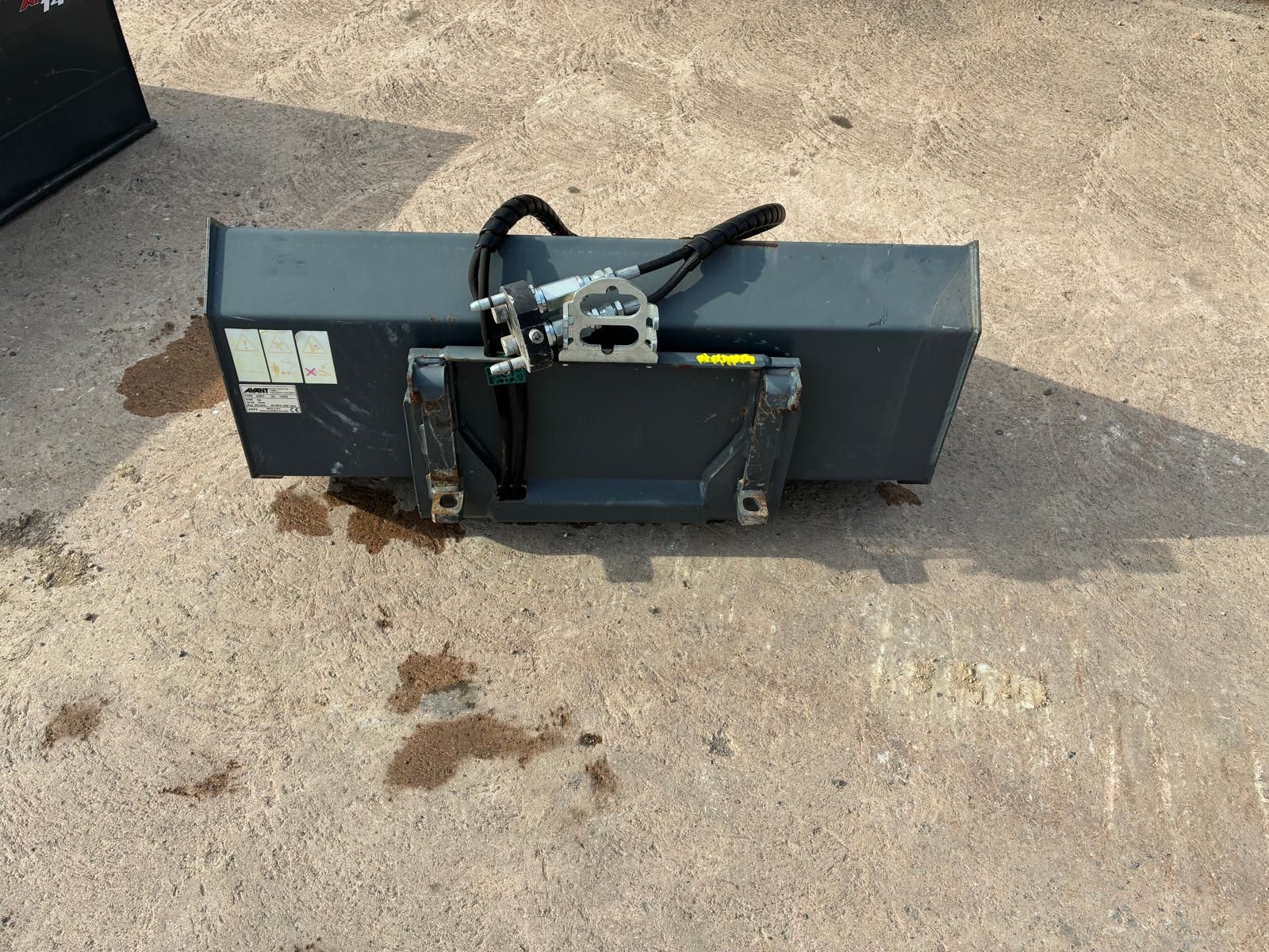 Avant Hi Tip Bucket - Image 2