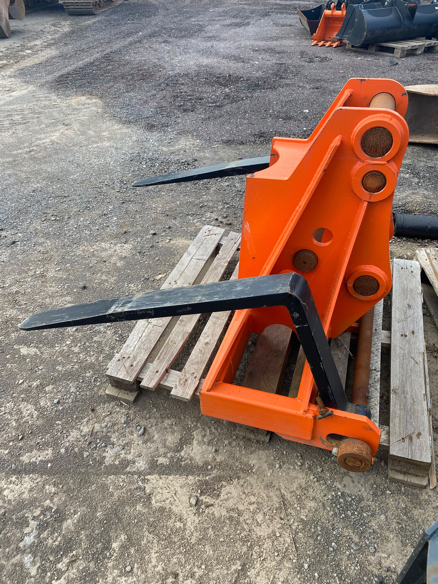 DEVELON DX140/DX225 COMBINED PALLET FORKS
